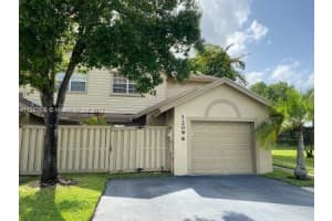 12096 Nw 42nd St, Sunrise