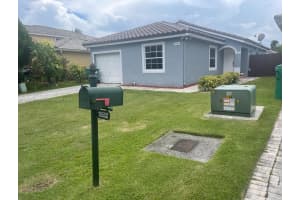 10552 Sw 161st Ave, Miami