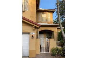 6375 Sw 165th Pl, Miami