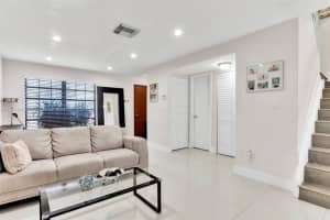 13316 Sw 60th Ter, Miami