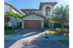 10230 Nw 87th St, Doral