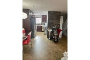 8055 Nw 8th St 5, Miami 8055 Nw 8th St 5, Miami