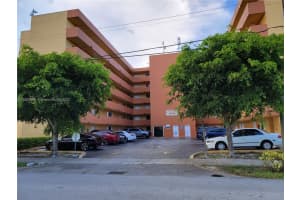 2735 W 52nd St 201, Hialeah 2735 W 52nd St 201, Hialeah