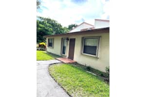11458 Sw 109th Rd 41z, Miami