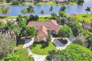 8946 Wendy Ln W, West Palm Beach