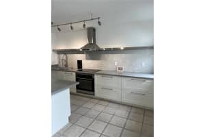 1308 Drexel Ave 209, Miami Beach