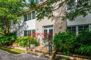 1526 Michigan Ave 3, Miami Beach
