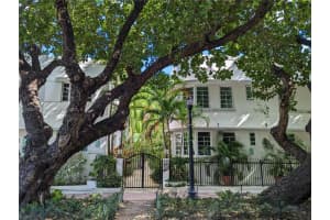 359 Meridian Ave A205, Miami Beach