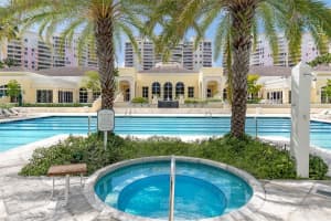 747 Crandon Blvd 409, Key Biscayne