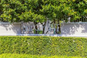7151 Sw 56th St, Miami