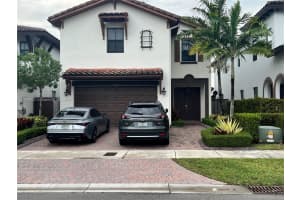 8626 Nw 103 Ave, Doral
