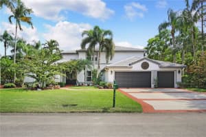14100 Carlton Dr, Davie 14100 Carlton Dr, Davie