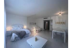 100 Lincoln Rd 306, Miami Beach