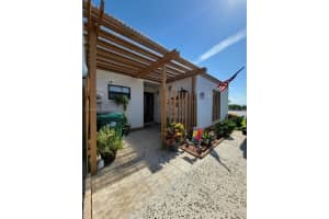 13156 Sw 15th Ln 13156, Miami