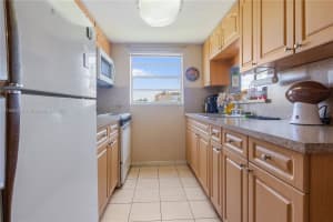 9321 Sw 4th St 212f, Miami 9321 Sw 4th St 212f, Miami