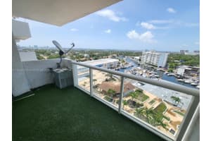 13499 Biscayne Blvd 1204, North Miami