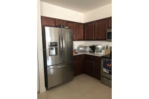210 Nw 109th Ave 211, Miami