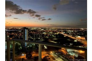 851 Ne 1st Ave 2702, Miami