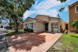16444 Sw 97th Ter, Miami