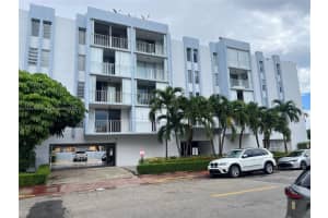 7705 Abbott Ave 305, Miami Beach