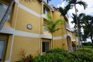 2667 Nw 33rd St 2416, Oakland Park