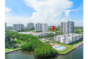 3350 Ne 192nd St 5r-b, Aventura