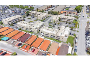 2620 W 76th St 212, Hialeah