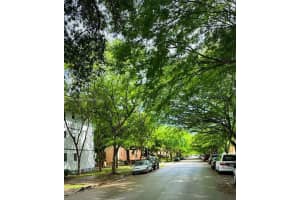1110 Salzedo St 1b, Coral Gables 1110 Salzedo St 1b, Coral Gables