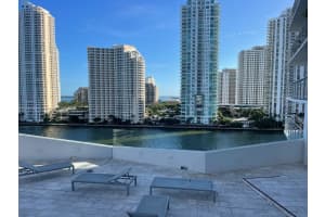 325 S Biscayne Blvd 3716, Miami