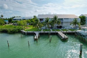 95 Coco Plum Dr 1a, Marathon