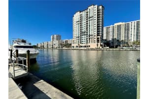 500 Bayview Dr 221, Sunny Isles Beach