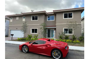 3562 Forest View Cir, Dania Beach