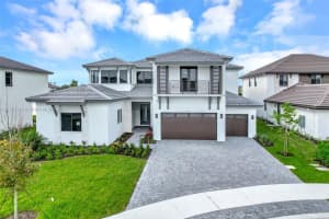 5735 Sw 104th Ter, Cooper City