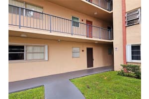 13715 Kendale Lakes Cir A-109, Miami 13715 Kendale Lakes Cir A-109, Miami