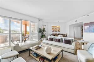 10 Edgewater Dr 3e, Coral Gables 10 Edgewater Dr 3e, Coral Gables