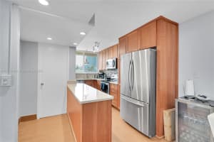524 Orton Ave 303, Fort Lauderdale