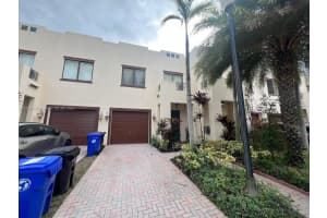 3236 Sw 16th Ter 3236, Fort Lauderdale