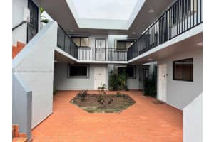 1360 W 41st St 106, Hialeah