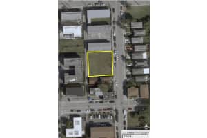 1520 Nw 1st Ct, Miami