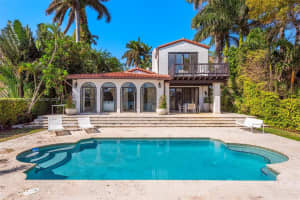 527 E Dilido Dr, Miami Beach