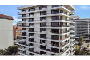 720 Coral Way 8a, Coral Gables
