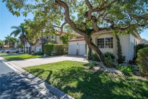 9818 Nw 29th St, Doral