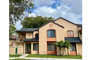 8225 Nw 191st St 1-h, Hialeah