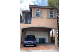 12330 Royal Palm Blvd 15, Coral Springs