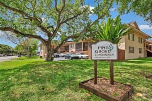 11281 Sw 88th St 215k, Miami