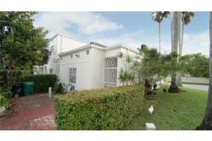 12644 Nw 7th Ln 12644, Miami