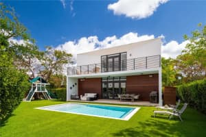 8540 Arboretum Ln, Miami