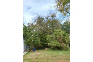 1841 Nw 70th St, Miami