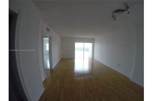 400 Kings Point Dr 905, Sunny Isles Beach