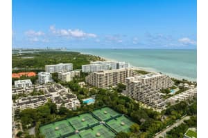 201 Crandon Blvd 129, Key Biscayne